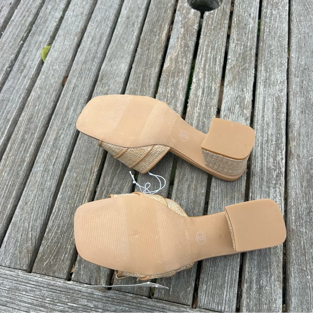 Size 6 Women's Kathleen Raffia Buckle Block‎ Heels - A New Day summer spring